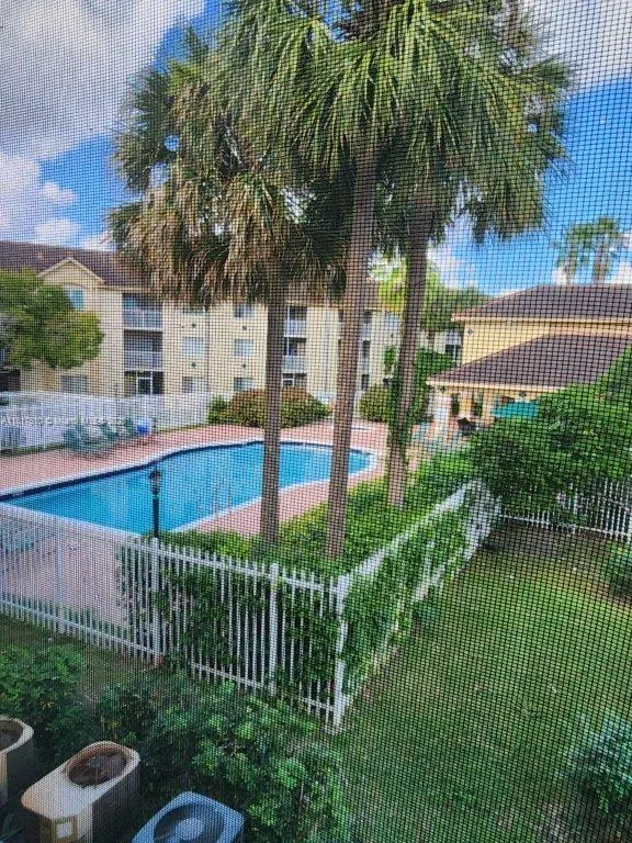 460 S Park Rd # 209, Hollywood FL 33021