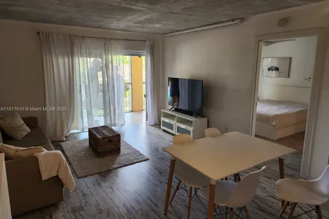 460 S Park Rd # 209, Hollywood FL 33021