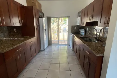 7500 W 20th Ave # 202, Hialeah FL 33016