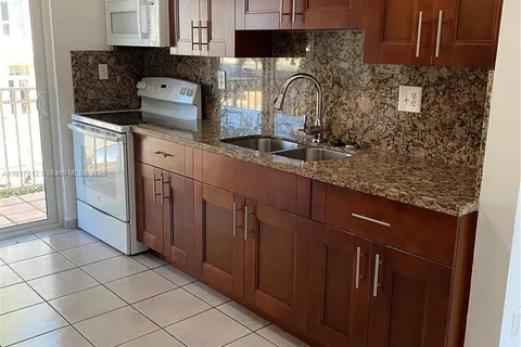 7500 W 20th Ave # 202, Hialeah FL 33016