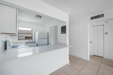 405 W 11th St # 11, Hialeah FL 33010