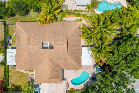 6550 NW 4th Ct, Plantation FL 33317