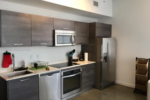 151 SE 1st St # 911, Miami FL 33131