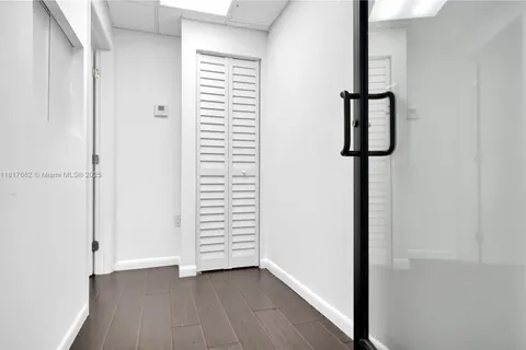 700 SW 17th Ave # 5, Miami FL 33135