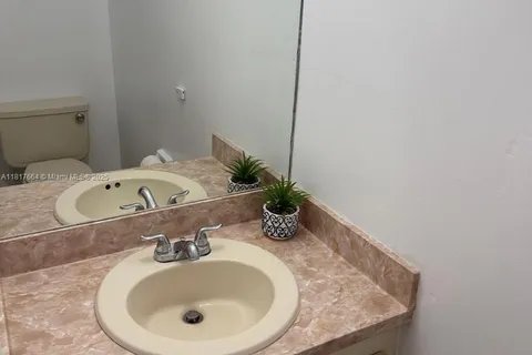 3631 W Inverrary Blvd, Lauderhill FL 33319