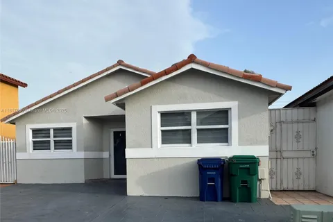 11510 SW 7th St, Sweetwater FL 33174