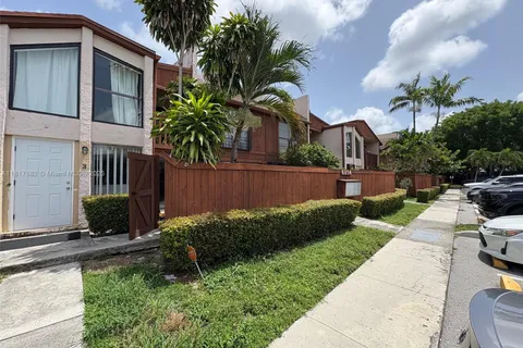 6854 SW 114th Pl # D60, Miami FL 33173