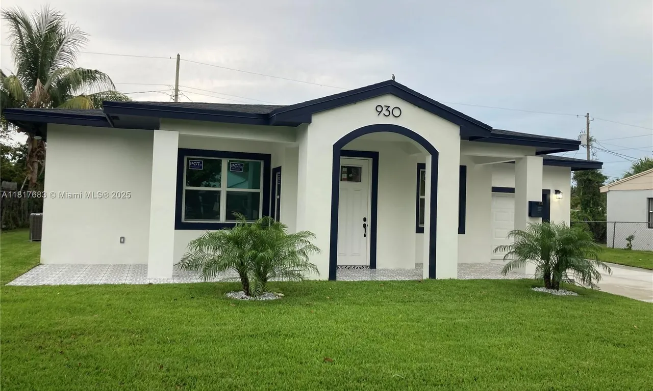 930 34th St, West Palm Beach FL 33407
