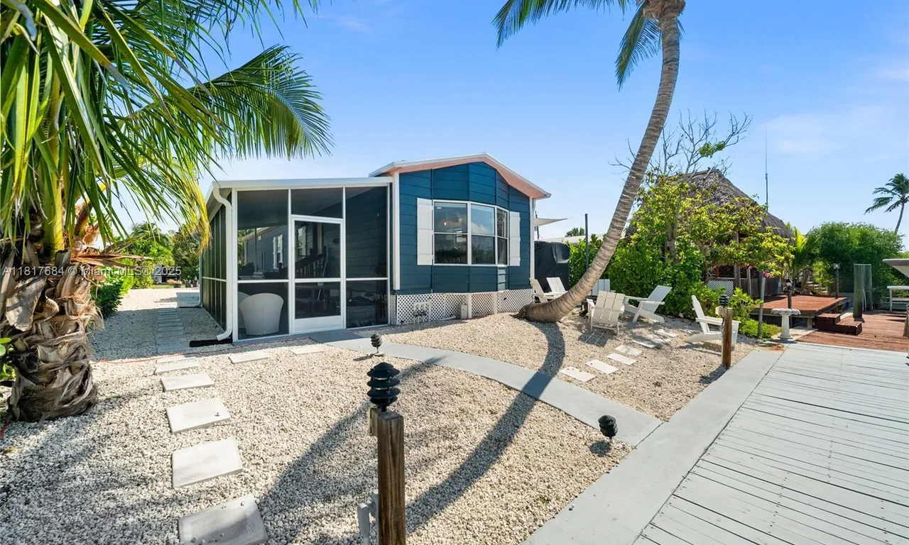 648 E Palm dr, Marco Island FL 34140