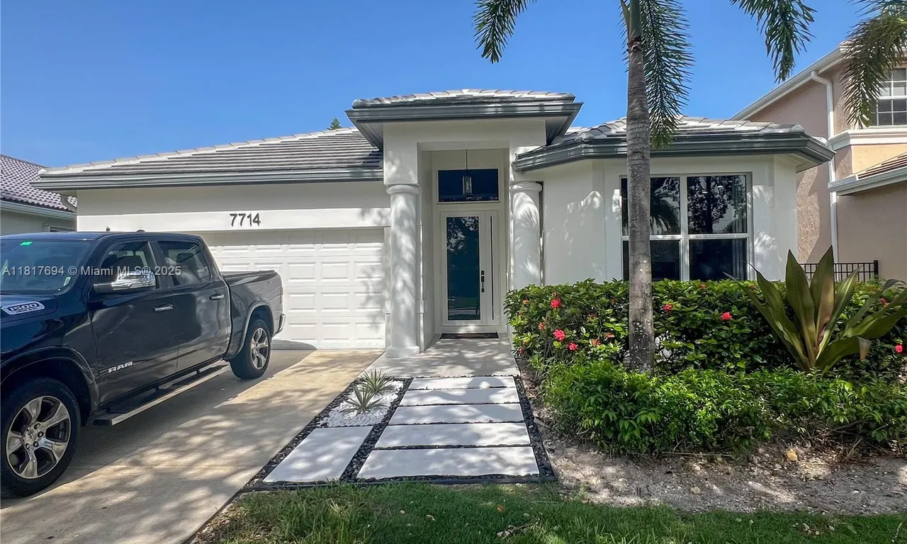 7714 NW 70th Way, Parkland FL 33067