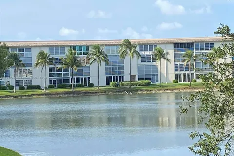 6200 NW 44th St # 115, Lauderhill FL 33319