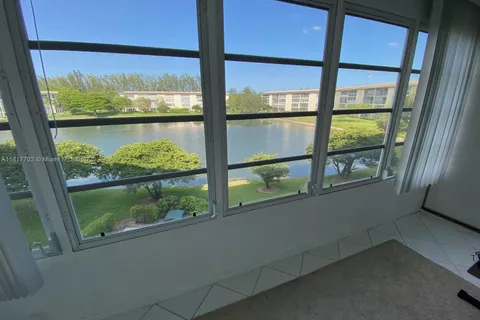 6200 NW 44th St # 115, Lauderhill FL 33319