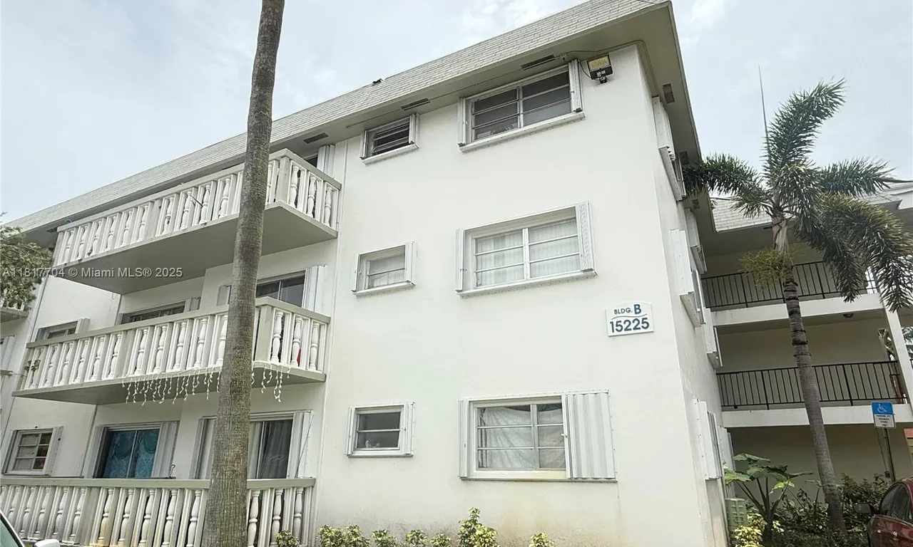 15225 NE 6th Ave # B206, Miami FL 33162