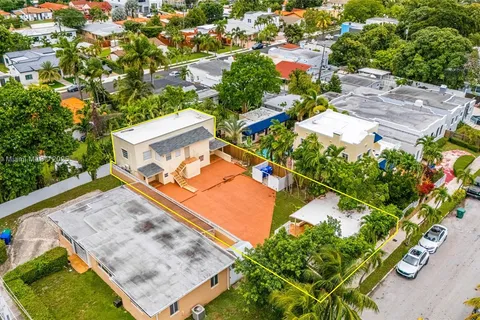 2385 SW 17th St, Miami FL 33145