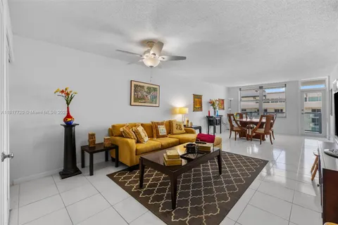 9511 Collins Ave, Surfside FL 33154