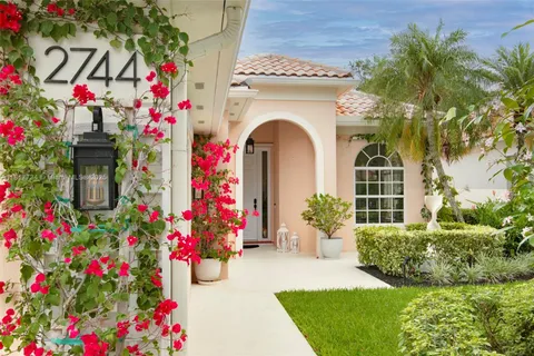 2744 Muskegon Way, West Palm Beach FL 33411