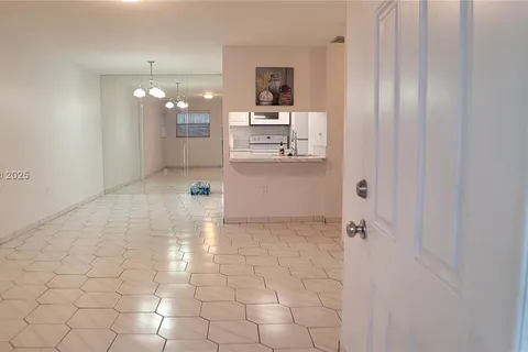 15699 SW 73rd Cir Ter # 2, Miami FL 33193