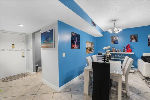 8415 SW 107th Ave # 323W, Miami FL 33173