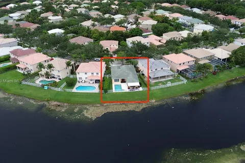 4221 Laurel Ridge Cir, Weston FL 33331
