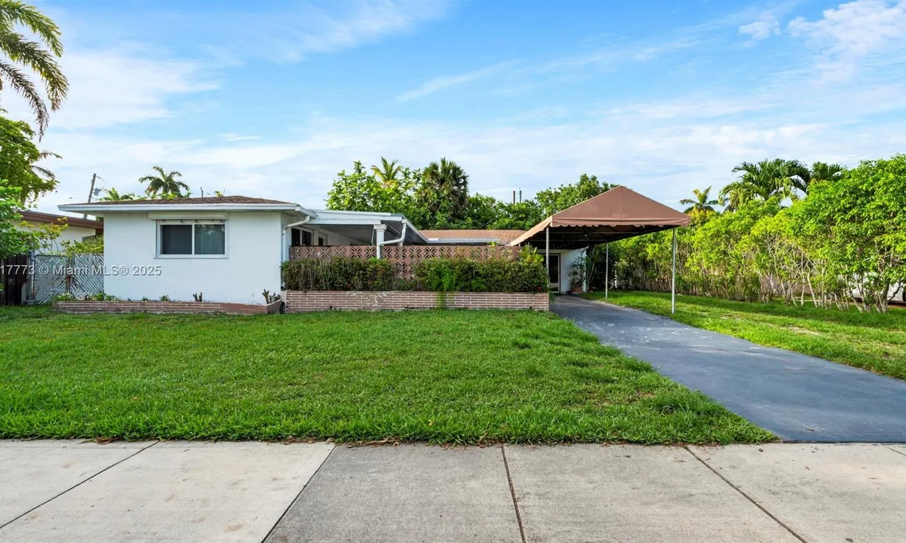 3145 Hollywood Blvd, Hollywood FL 33021