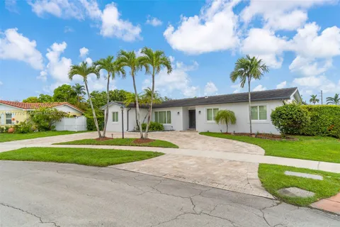 10223 SW 17th St, Miami FL 33165