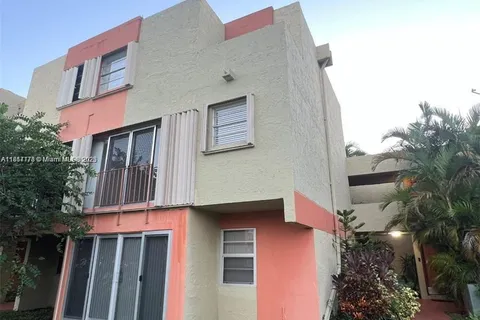 9321 SW 4th St # 209C, Miami FL 33174