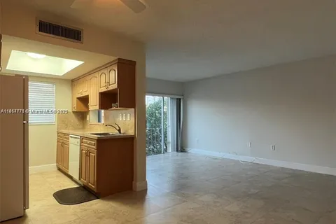 9321 SW 4th St # 209C, Miami FL 33174