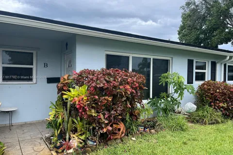 557 High Point Dr # B, Delray Beach FL 33445