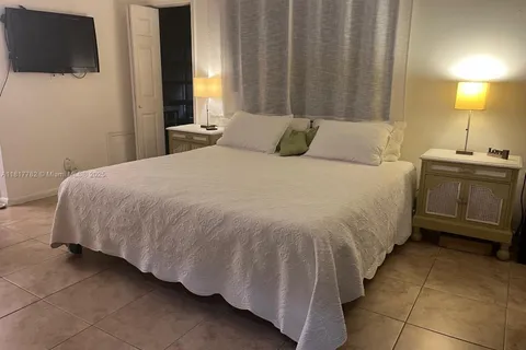 557 High Point Dr # B, Delray Beach FL 33445