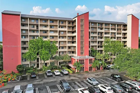 2206 S Cypress Bend Dr # 904, Pompano Beach FL 33069