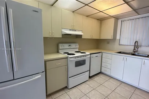 9359 Fontainebleau Blvd. # F411, Miami FL 33172