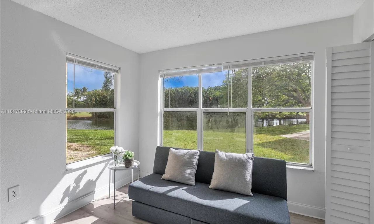 12980 Vista Isles Dr # 317, Sunrise FL 33325