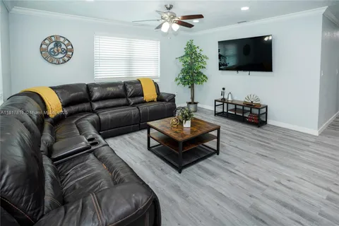 1647 NW 29th Ave # 1, Miami FL 33125