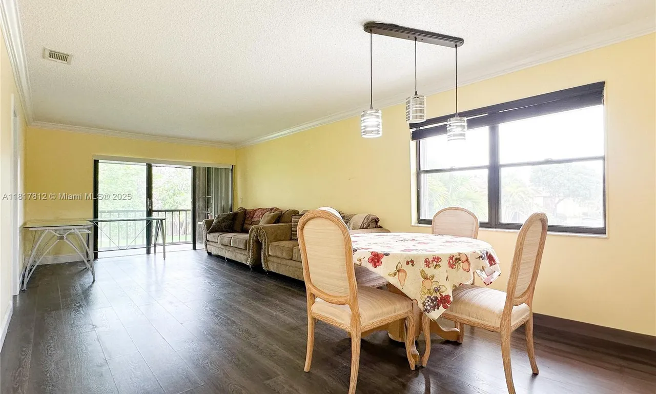 5975 Forest Hill Blvd # 206, West Palm Beach FL 33415
