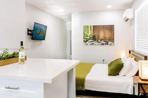 1647 NW 29th Ave # 2, Miami FL 33125