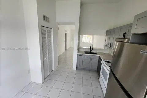 6465 SW 130th Pl # 504, Miami FL 33183