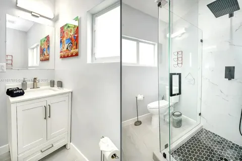 1647 NW 29th Ave # 3, Miami FL 33125