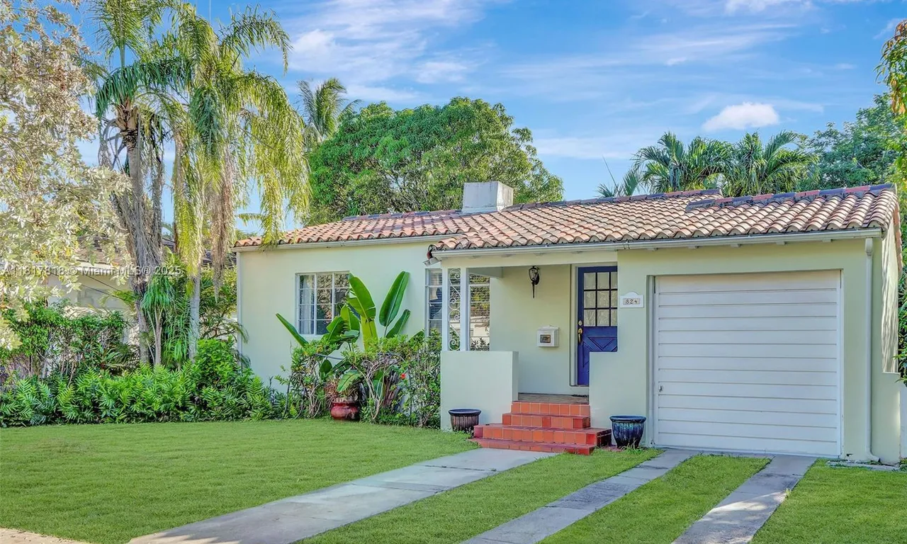 824 Granada Groves Ct., Coral Gables FL 33134
