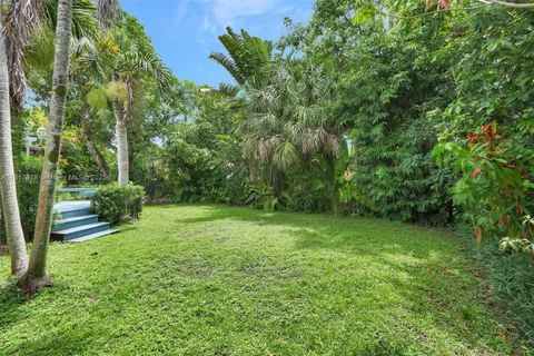 824 Granada Groves Ct., Coral Gables FL 33134