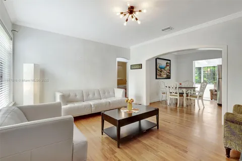 824 Granada Groves Ct., Coral Gables FL 33134