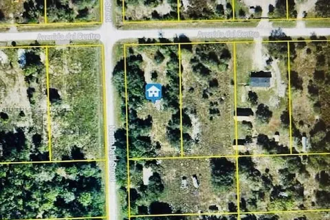 200 Avenida del Centro, Clewiston FL 33440
