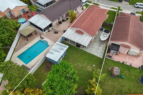 14358 SW 175th Ter, Miami FL 33177