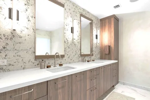 2371 Bayview Ln, North Miami FL 33181
