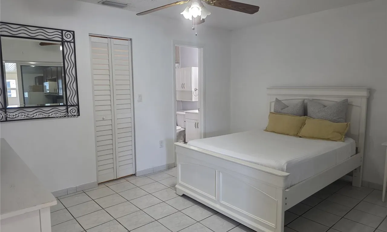 13226 NW 5th Ter # A, Miami FL 33182