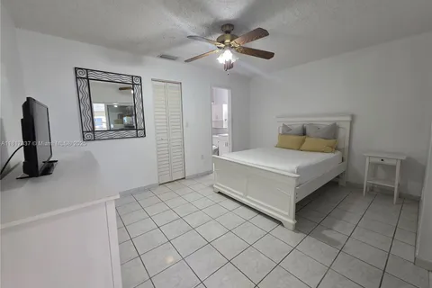 13226 NW 5th Ter # A, Miami FL 33182