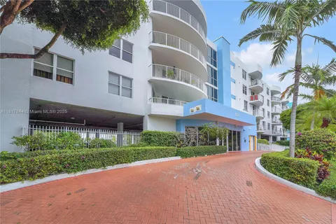 1555 N Treasure Dr # 304, North Bay Village FL 33141