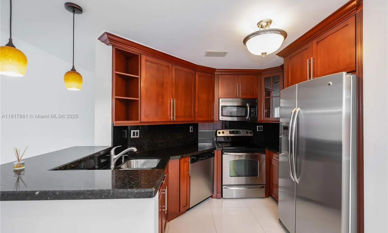4668 SW 153rd Ct, Miami FL 33185