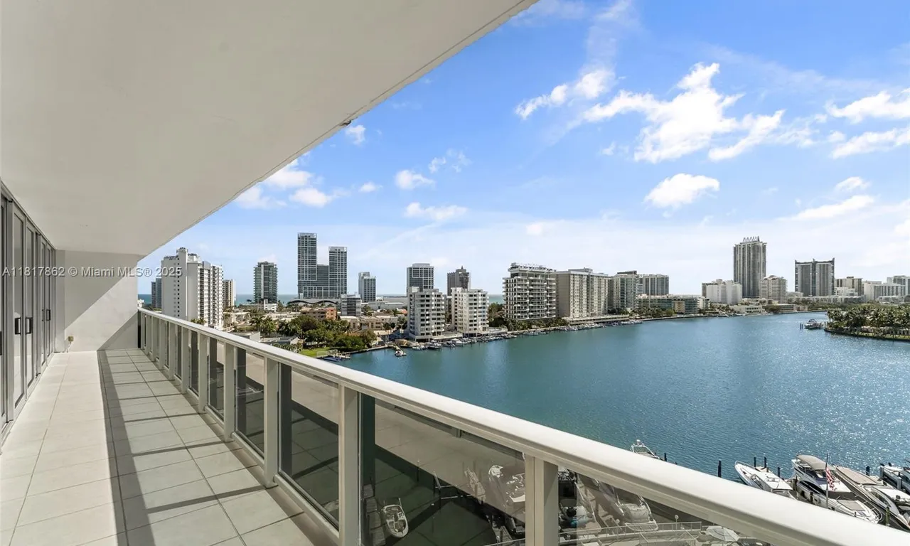 900 Bay Dr # 904, Miami Beach FL 33141