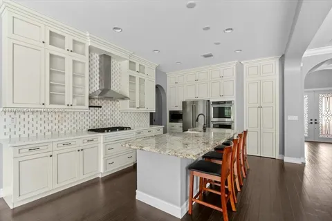 9350 E Meridian Dr E, Parkland FL 33076