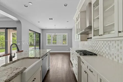 9350 E Meridian Dr E, Parkland FL 33076